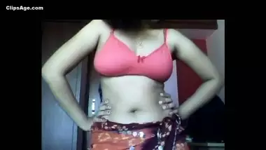 Indian porn videos of busty figure desi girl exposed by lover