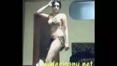 Arab sexy college girl in private mujra for money