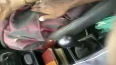 Desi Hand Sex During Drive