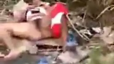 Desi sex of Nepali village aunty outdoor sex with next door guy