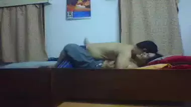 Self made home sex video of mature Orissa couple