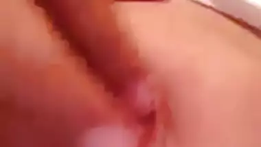 Juicy Teen Pussy Fingering