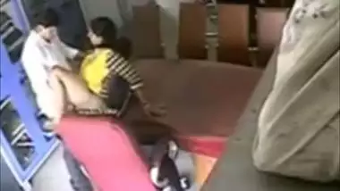 Gujarati bhabhi having an office sex MMS