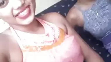 sexy girl doing selfies.mp464.7M