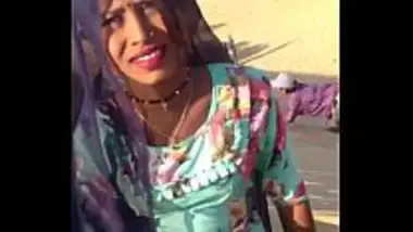 Desi girls showing off their tits in the desert