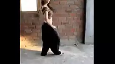 Punjabi girl dancing erotically for Kala Chasma