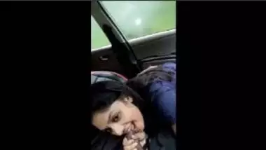 Hot Mallu Babe Sucking Lover’s Penis In Car