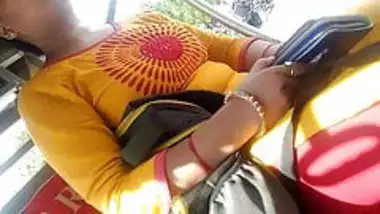 desi milf bouncing big boobs