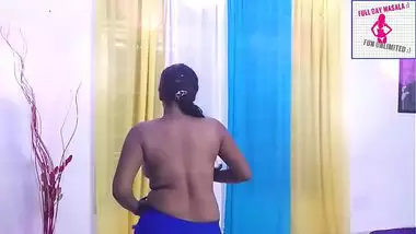 Uma bhabhi Bikini strip show - Indian beautiful teen girl seduce