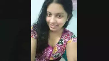 Bangladeshi Girl Pussy Showing On Video Call