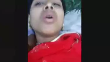 Choti si chut m lund ghuste hi chilla uthi,painful fucking