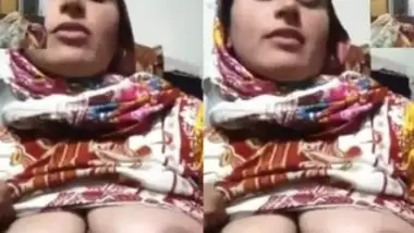 Paki Bhabi Showing On Video Call