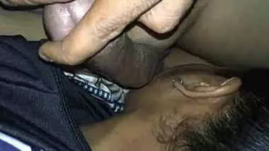 Desi Tamil babe sucking cock and bf playing her big boss