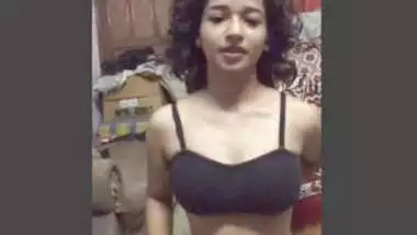 Horny indian Girl Nude Showing