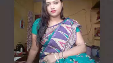 Desi hot bhabhi nudes show