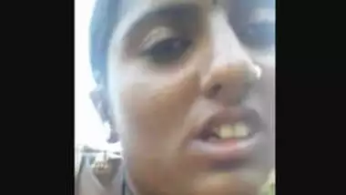 Desi hot face sexy village bhabi outdoor fucking