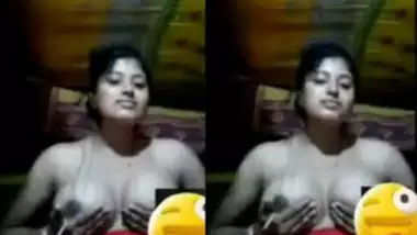 Beautiful Desi Boudi Showing On Video Call