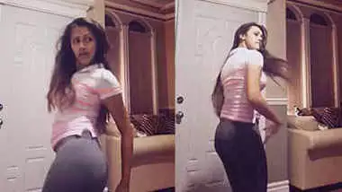 dickraising huge ass desi babe hot dance