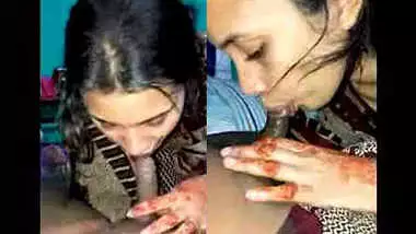 Cute Desi Girl Fingering and Blowjob