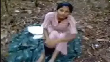 Hot coimbatore girl first time sex in forest