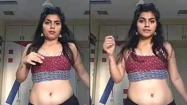 Sexy Desi Girl Dance