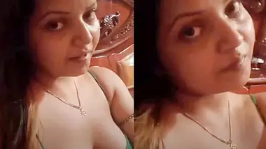 huge juicy boob desi girl live