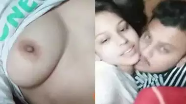 Indian Desi Girl live cam sex best kiss and boobs