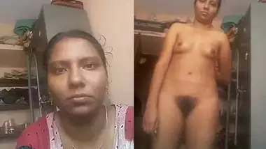 Horny Tamil girl showing and fingering on video call