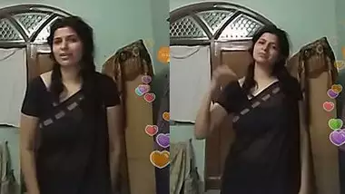 Desi aunty dance in Black Transparent Saree