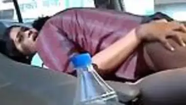 Hidden cam scandal of Madrasi mama fuck Indian bua in car