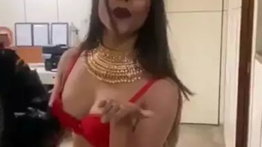 Sejal Sarah Sexy Walk