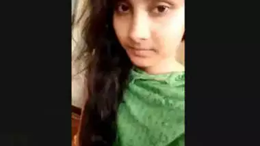 Bangladeshi Beautiful Girl Showing Boobs And Pussy