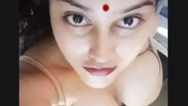 sexy Mallu Girl Showing Her Boobs and Pussy