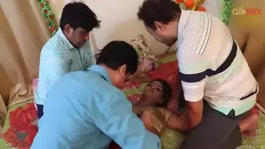 Leaked hardcore Desi group sex video of Indian wife with three lovers