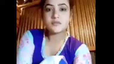 Desi village girl show her big boob