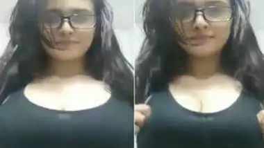 Nerdy Desi babe with big natural tits is ready for chudai fun