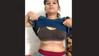 Desi girl making video