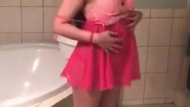 Very slowly Indian girl takes off clothes step by step in sex video