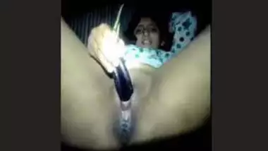 Sexy Bnagladeshi Girl Masturbating and Showing Her Boobs