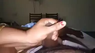 Mallu house housewife horny hand-job to husband...