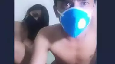 Desi couple fucking in mouth musk corona protection