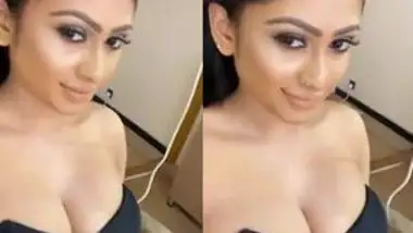 Sri Lankan Queen PiumI Hot Boobs-1