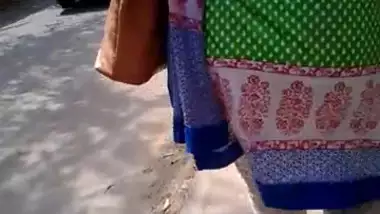 Bangla butt on street