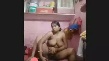 Horny Desi Bhabhi Masturbating