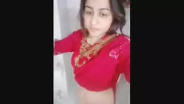 Horny pakistani wife showing her hot pussy