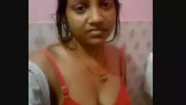 Young desi prostitute showing boobs and pussy