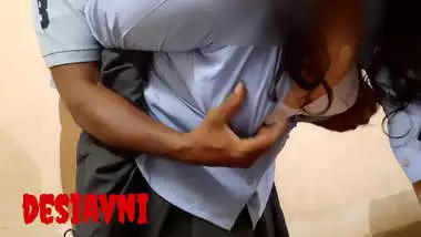 Desiavni schoool girl big ass fucked by father