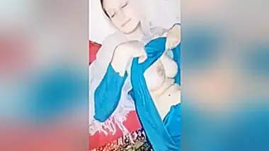 Today Exclusive- Cute Paki Girl Blowjob