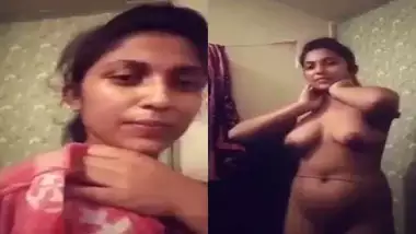 Bangladeshi shy girl nude show for lover