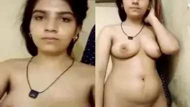 Beautiful Muslim girl nude show for her BF